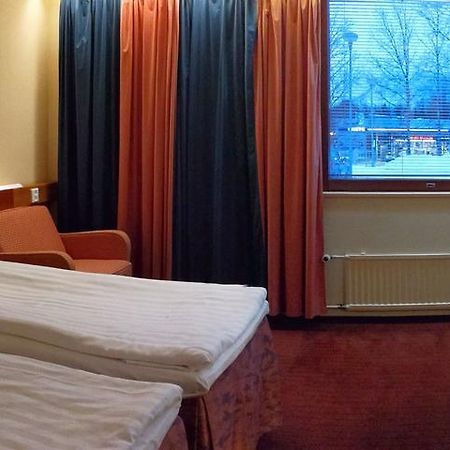 Hotel Jaemsae Екстериор снимка