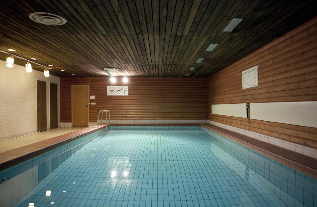 Hotel Jaemsae Екстериор снимка