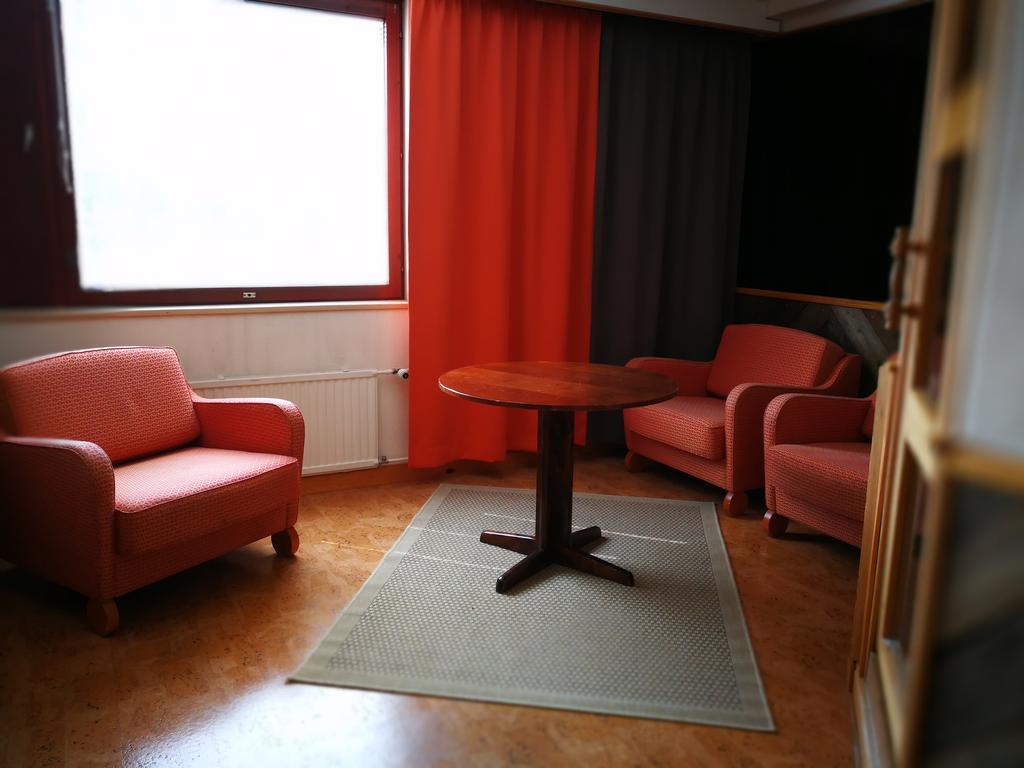 Hotel Jaemsae Екстериор снимка