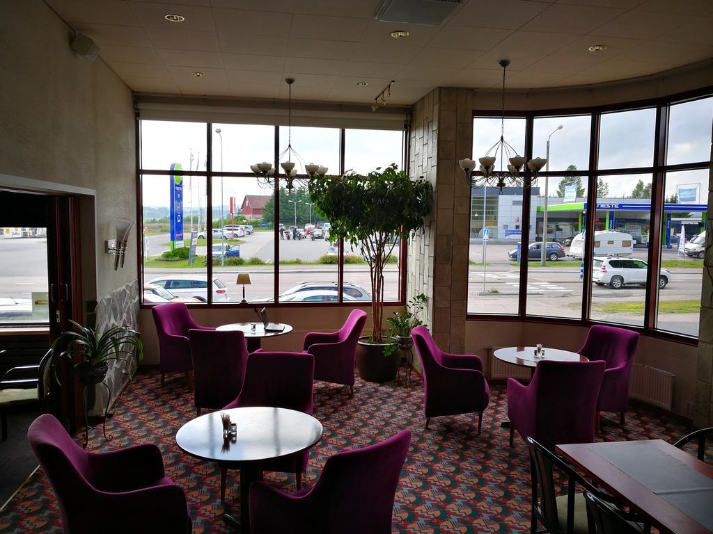 Hotel Jaemsae Екстериор снимка