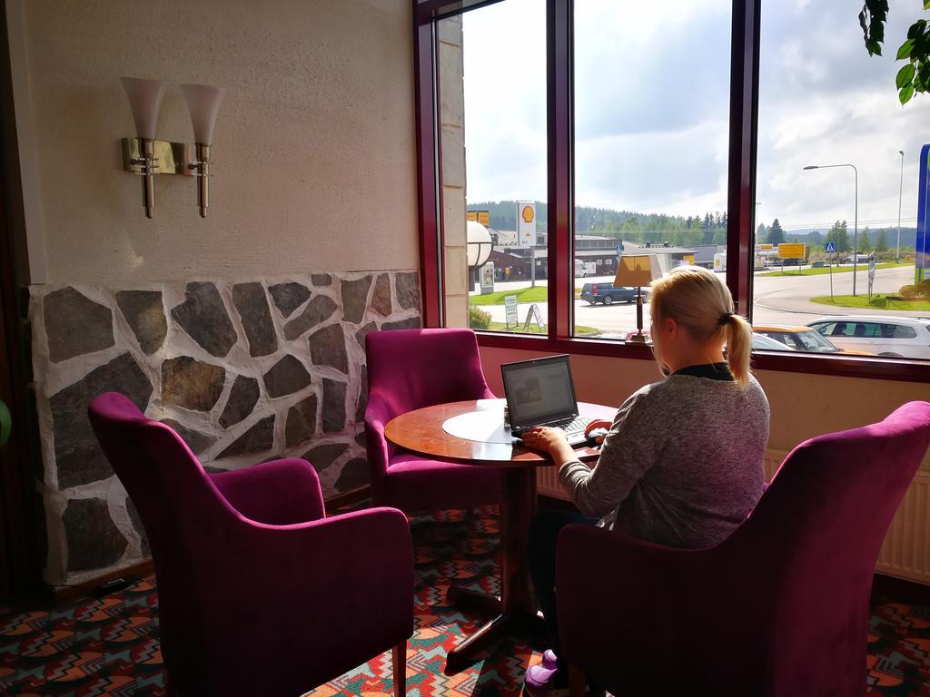 Hotel Jaemsae Екстериор снимка